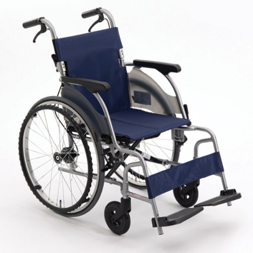미키메디칼 의료용 알루미늄 휠체어 CRT-1 (9.8kg) 에어타이어
